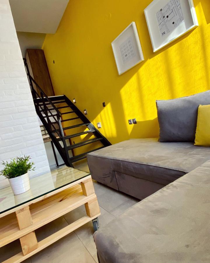 48 Downtown Lofts Lägenhet Néa Péramos Exteriör bild