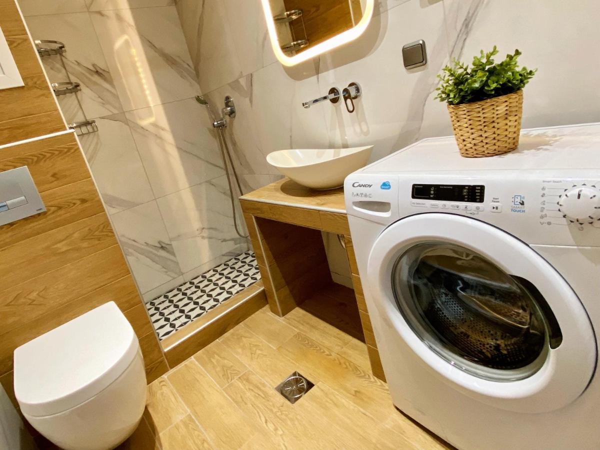 48 Downtown Lofts Lägenhet Néa Péramos Exteriör bild