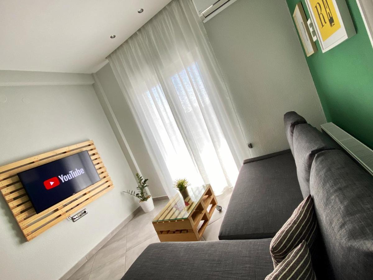 48 Downtown Lofts Lägenhet Néa Péramos Exteriör bild