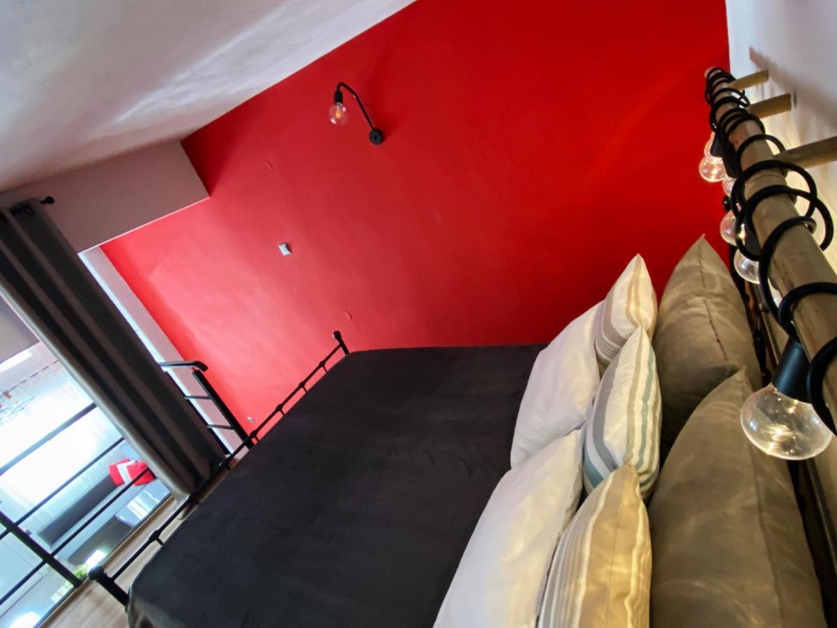 48 Downtown Lofts Lägenhet Néa Péramos Exteriör bild